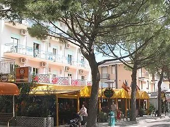 Canova Hotell