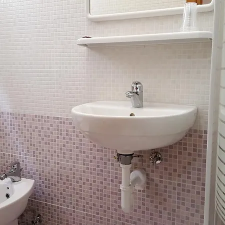Hotell Canova 3*